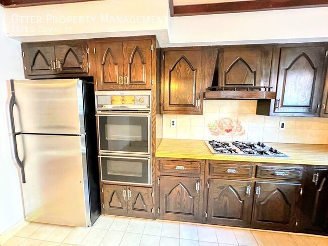 Foto del edificio - Lovely & Spacious 4BR/2BA South Philly Hom...