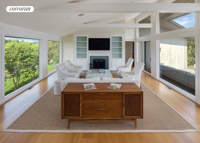 Foto del edificio - 781 Daniel's Lane