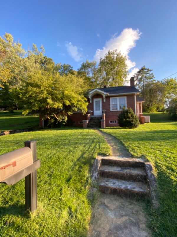 44 Orchard St, Canton, NC 28716 House Rental in Canton, NC