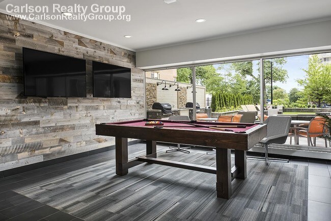 Foto del edificio - 5660 Sheridan Rd