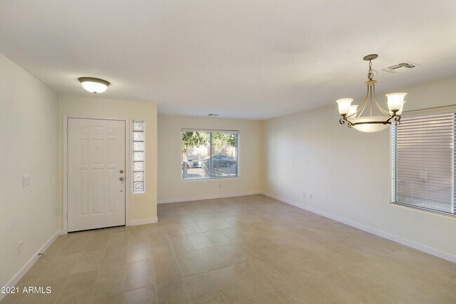 Foto del edificio - 7808 S 48th Dr