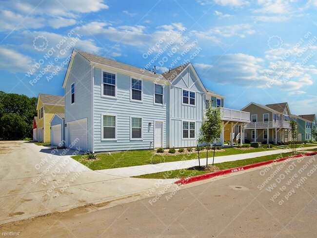 Building Photo - 2 br, 2 bath Townhome - 332 Trestle Tree A...