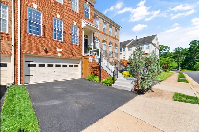 Photo - 22019 Dilworth Square Townhome