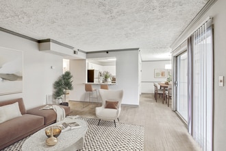 Building Photo - Elliot Apartments on Abernathy