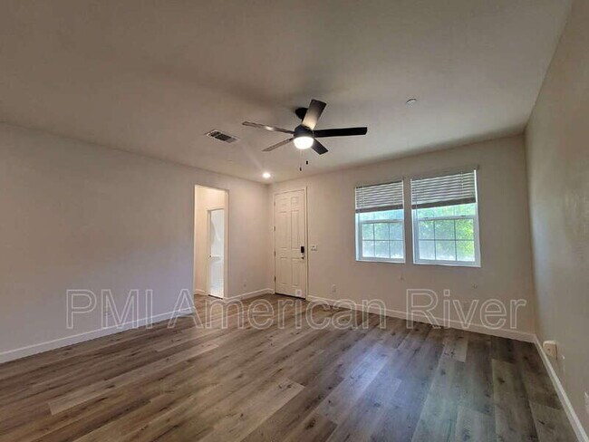 Foto del edificio - 3805 Amelia Rose Way