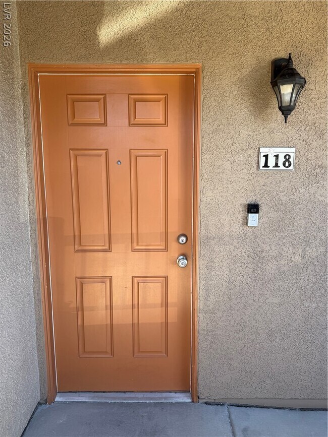 Foto del edificio - 7701 W Robindale Rd