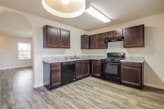 Building Photo - 24331 Volta Gardens Ct