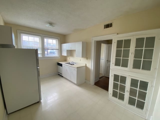 Building Photo - Vineville Court Apartments