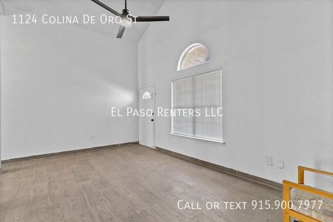 Building Photo - 1124 Colina De Oro St