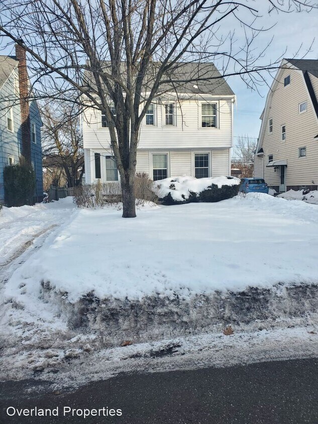 3 br, 1.5 bath House 3859 Northampton Rd House Rental in Cleveland Heights, OH