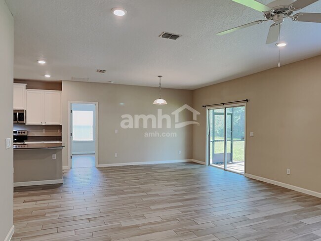 Foto del edificio - 16173 Alison Creek Dr