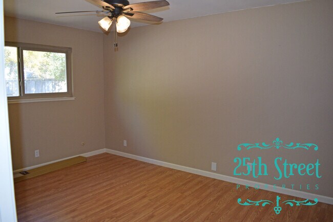 Building Photo - 2789 Kerria Way