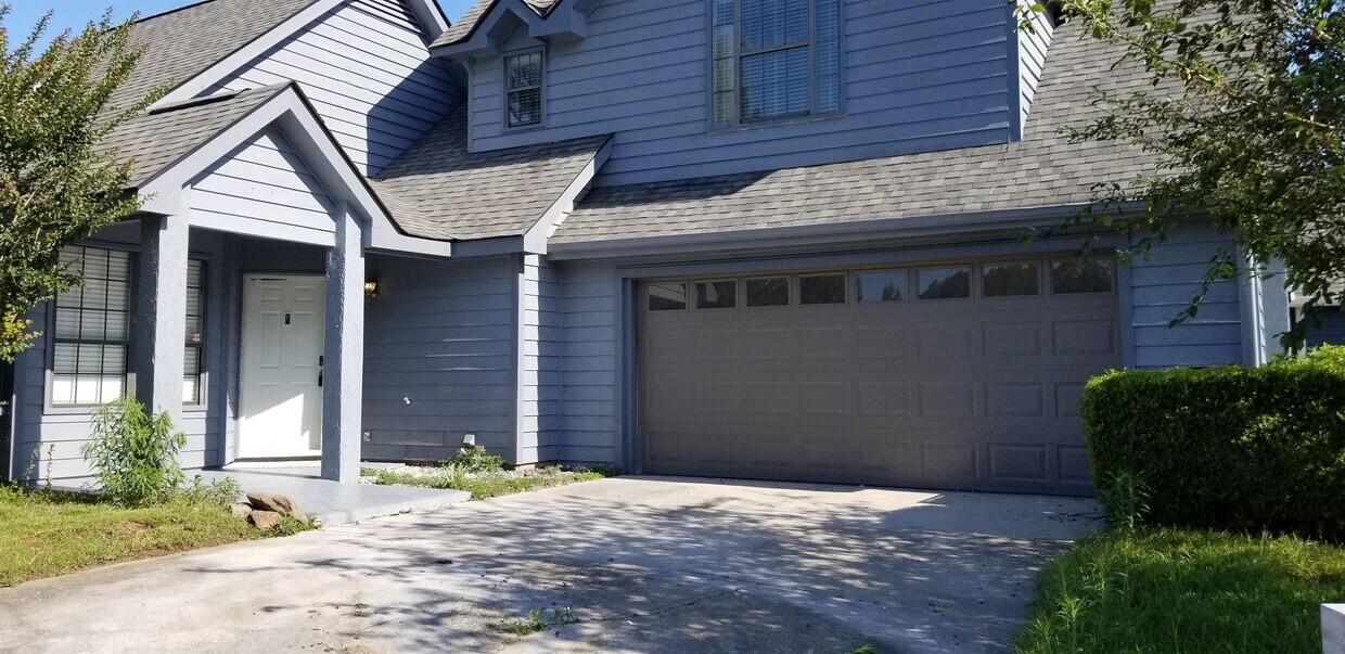 Foto principal - 128 Island Blvd