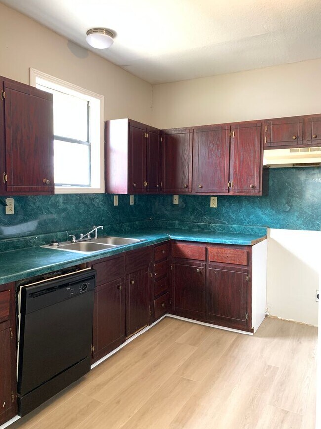 Foto del edificio - 3bed/1bath house