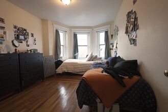 Building Photo - 1868 Commonwealth Ave