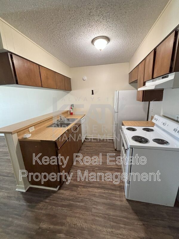 Building Photo - 424 Failla Rd