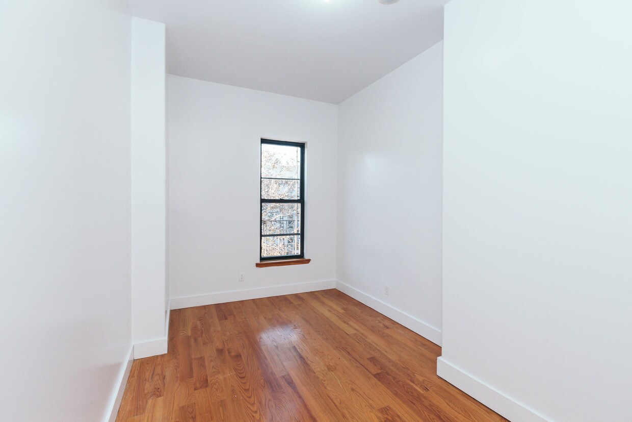 Primary Photo - 1213 Jefferson Ave