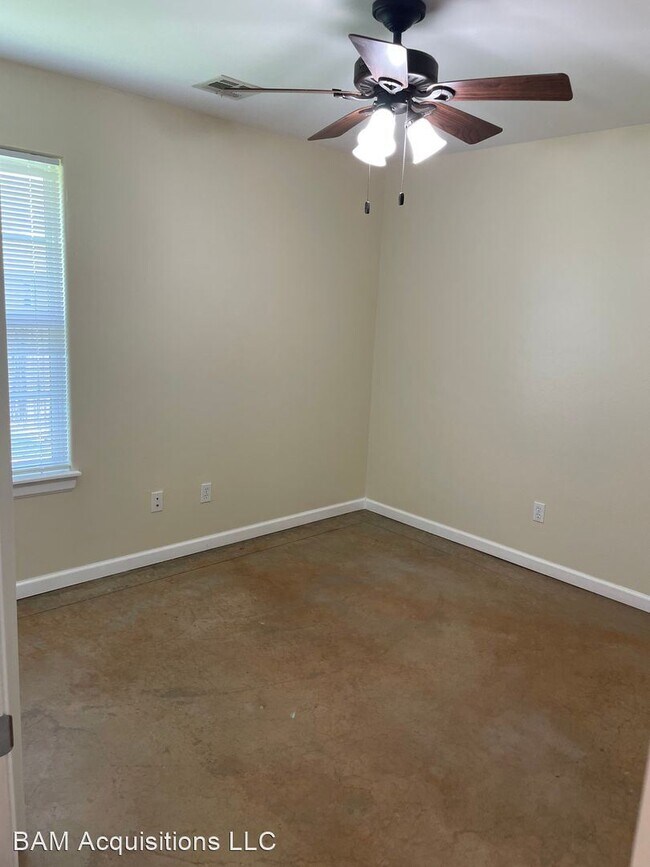 Foto del edificio - 3 br, 2 bath House - 1100 Ariana St.