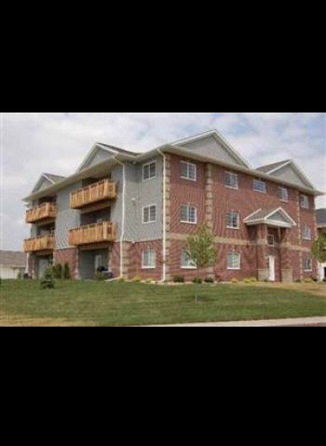 2210 W Lake Rd Unit 102, North Liberty, IA 52317 Condo for Rent in