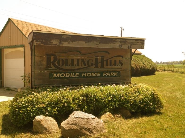 Rolling Hills Mobile Home Park Apartments in Maxwell, IA