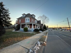 Building Photo - 4216 W Penn Ave