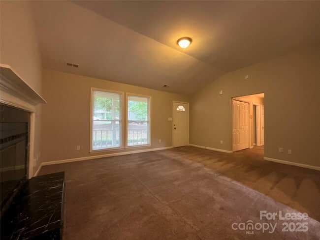 Foto del edificio - 10619 Wood Meadow Dr