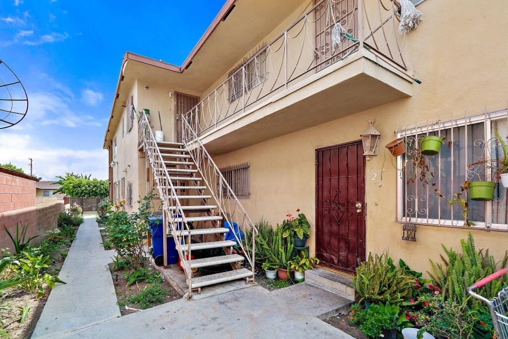 Building Photo - 205 W 89th St