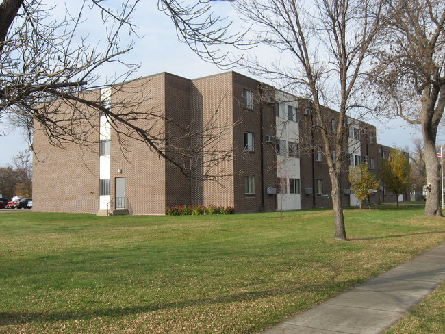 Foto del edificio - York Manor Senior Apartments