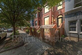 Building Photo - 1940 1st St NW