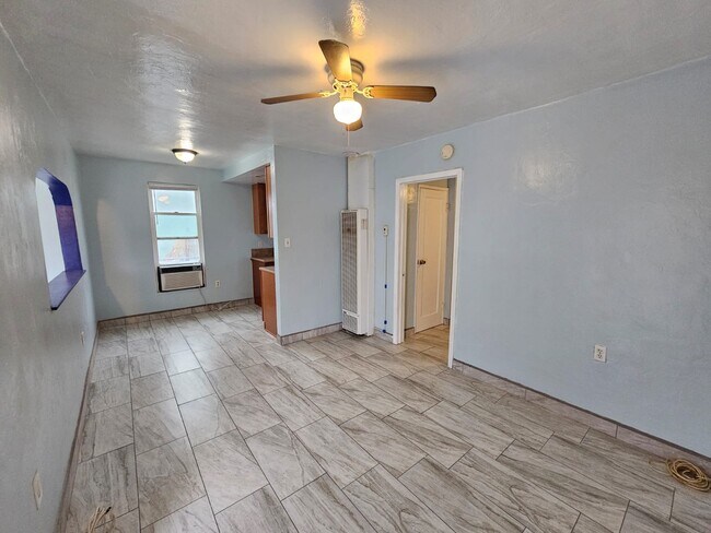 Sala de estar - 927 N Vista Way