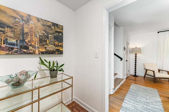 Foto del edificio - 4014 Sulkirk Rd