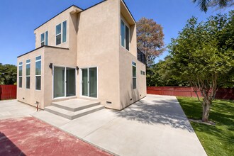 Building Photo - 5131 Leo St