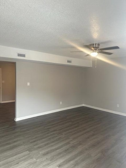 Building Photo - 4100 N Ocoee St