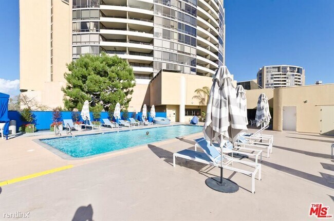 Building Photo - 1 br, 1 bath Condo - 4267 Marina City Dr U...