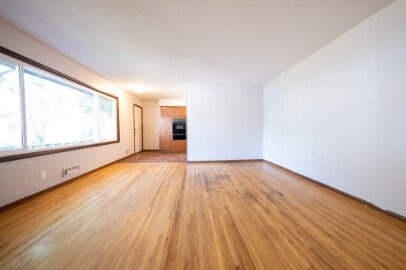 Foto del edificio - 842 25th Ave SE
