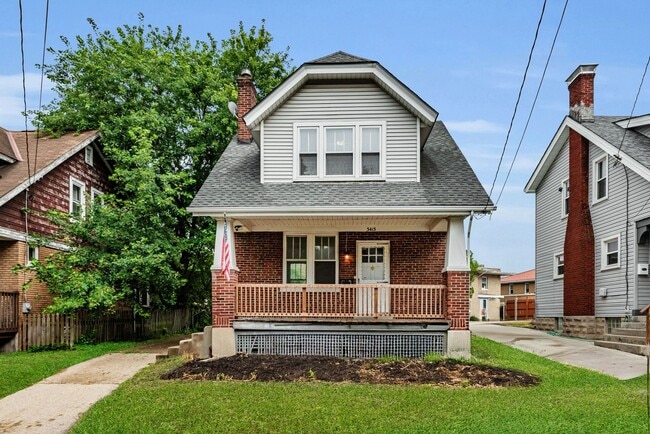 WESTWOOD - Charming 3bd Tudor w modern updates - WESTWOOD - Charming 3bd Tudor w modern updates House