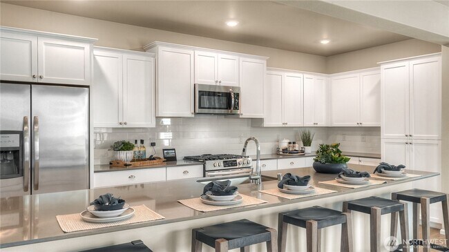 Foto del edificio - 3420 80th Ave NE