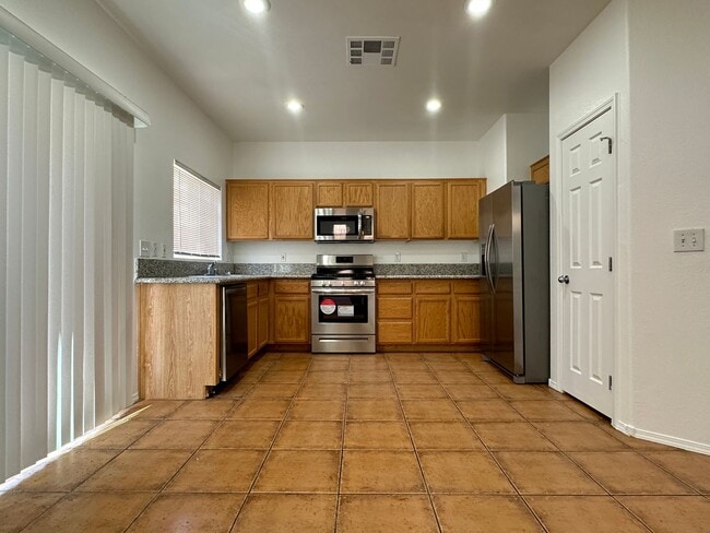 Building Photo - 10541 Kivas Ct