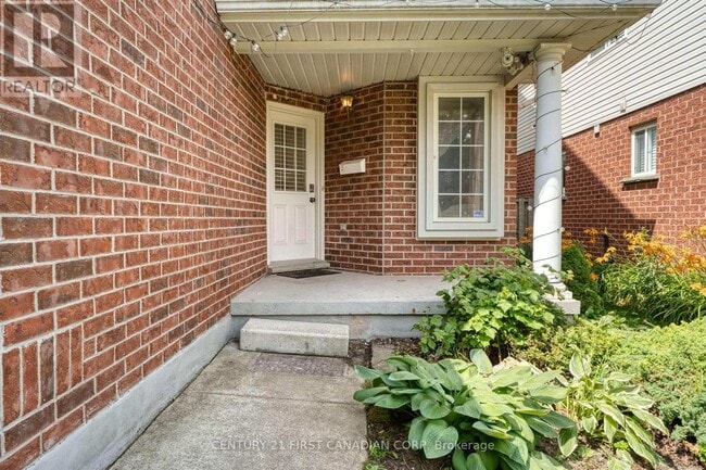 Building Photo - 761 Blacksmith St
