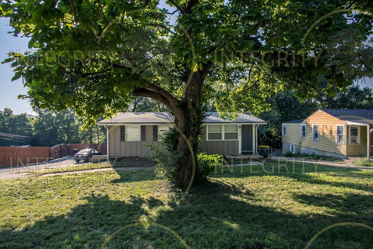 Foto principal - 4809 Farley Ave