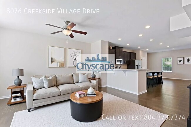 Building Photo - 8076 Creekside Village Dr