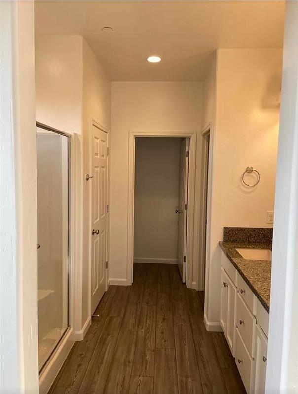 Foto del edificio - Brand New Single Family Home + On-Site Sec...