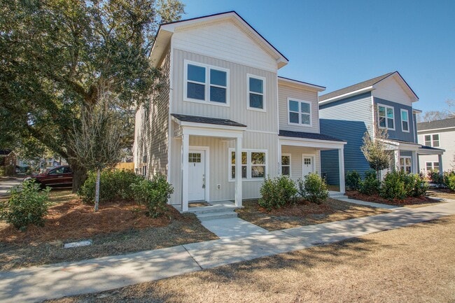 Building Photo - 5739 Murray Dr