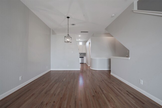 Foto del edificio - 7650 Springhill St