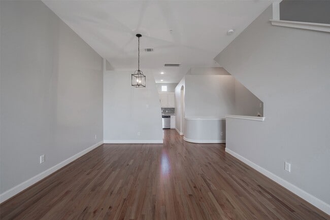 Building Photo - 7650 Springhill St