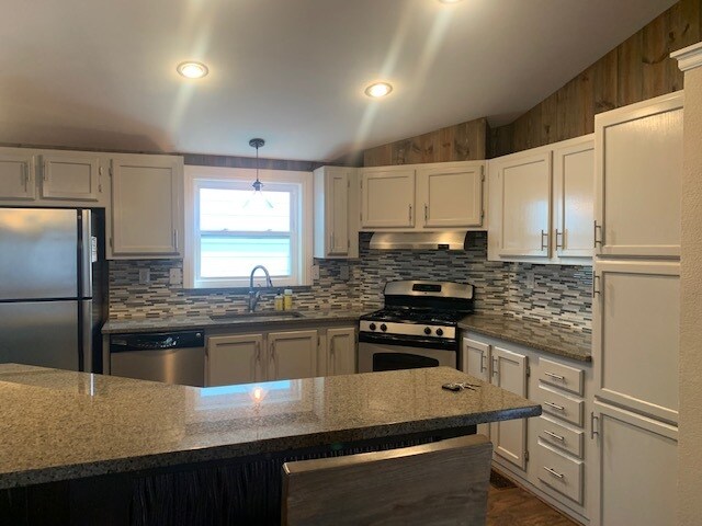 Foto del edificio - 740 Main St