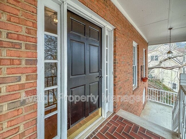 Building Photo - 4515 N Slope Cir