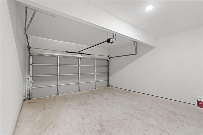 Foto del edificio - 2251 Mulsanne Dr