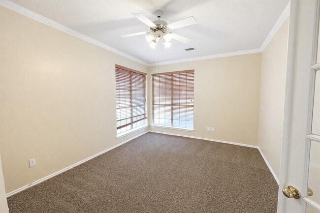 Building Photo - 1612 Chasewood Dr