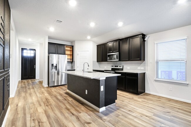 Foto del edificio - 3168 Junction Bay